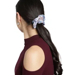 Aditi Wasan Multicolor Printed Scrunchies - Set of 3 image 3