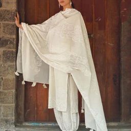 Chidiyaa Safed Ashen Lace Ivory Block Printed Dupatta image 5