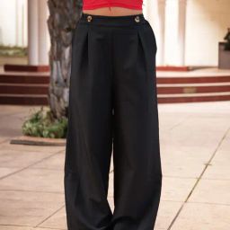 IZF Black Relaxed Fit Mid Rise Pleated Pants-picture-26