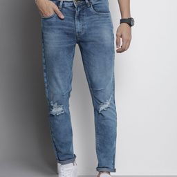 The Indian Garage Co Men Carrot Fit Low Distress Light Fade Stretchable Jeans-image-10