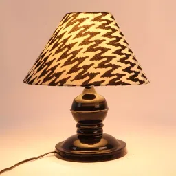 Tucasa TC-59 254 mm(10 Inch) Chevron Print Table Lamp with Metal Base image 3