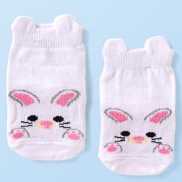 Cutewalk by Babyhug Knit Anti-Bacterial Ankle Length Anti-skid Socks with Bunny Applique - White-image-1