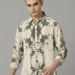 Voi Jeans Men Slim Fit Floral Opaque Printed Casual Shirt-image-94