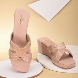 Pelle Albero Women's Sultan Ethnic Wedges-image-37