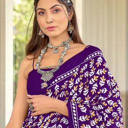 DIVASTRI Floral Block Print Saree image 3