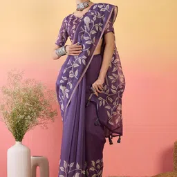 Sangria Ethnic Motifs Fastive Saree-picture-3