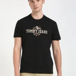 Tommy Hilfiger Black Cotton Regular Fit Logo Printed T-Shirt-picture-46
