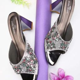 Pelle Albero Women's Metallic Ethnic Sandals-image-43