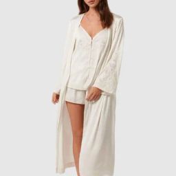 Forever New White Stardust Relaxed Fit Embroidered Short Sets-image-10