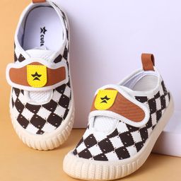 Cute Walk by Babyhug Casual Shoes with Velcro Closure & Checks Design - Brown-picture-27