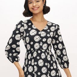 DressBerry Women Floral Print Crepe Regular Top-picture-0