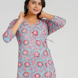 Cotton Curio Floral Printed V-Neck Pure Cotton Kurti-image-25