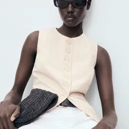 MANGO Single-Breasted Regular Fit Waistcoat-11