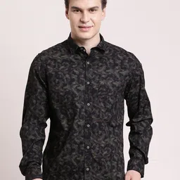 Turtle Relaxed Slim Fit Abstract Printed Pure Cotton Casual Opaque Shirt-image-73