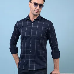 Crimsoune Club Checked Spread Collar Short Sleeves Cotton Shirt-image-4