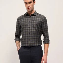 The Bear House Blue Polycotton Tailored Fit Checks Formal Shirt-image-32