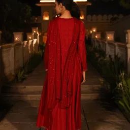 Juniper Maroon Printed A Line Kurta With Shrug & Dupatta image 2