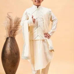 VASTRAMAY Boys Cream Embroidery Full Sleeves Kurta Sets-image-28