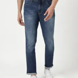 Wrangler Blue Relaxed Fit Lightly Washed Jeans-picture-5