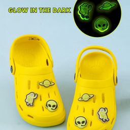 Yellow Bee Solid Perforated Clogs With Alien Charms - Yellow-picture-12