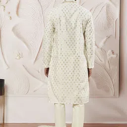 VASTRAMAY Men Ethnic Motifs Regular Sequinned Kurta with Trousers & With Dupatta image 2