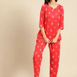 Ichaa Peach Rayon Geometric 3/4th sleeves Night Suits-picture-1