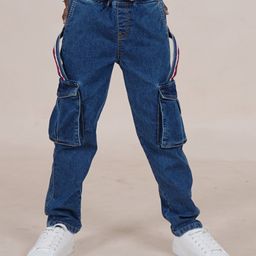 Kiddopanti Denim Solid Jeans With Cargo Pockets - Dark Blue-image-90