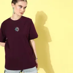 Dillinger Wine Cotton Graphic Print Oversized T-Shirt-image-3