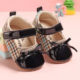 Babyoye Booties with Velcro Closure & Bow Applique -  Black-image-15
