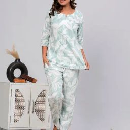 Ichaa Green Rayon Floral 3/4th sleeves Night Suits-image-3