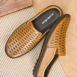 pelle albero Men Leather Textured Slip-On Lightweight Mules-image-29