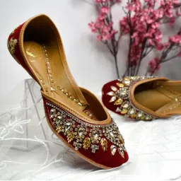 YASSIO Women Mia Embroidered Maroon Juttis-picture-16