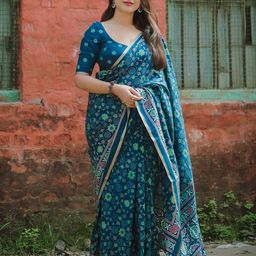 DIVASTRI Ethnic Motifs Saree-image-101