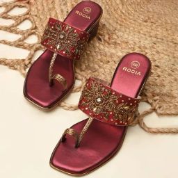 Rocia by Regal Women's Maroon Toe Ring Sandals-image-8