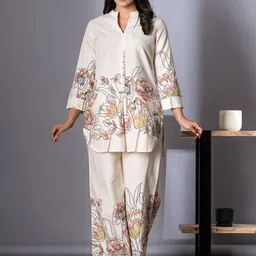 AUTUMN LANE Floral Printed V-Neck Pure Cotton Top With Trousers-picture-41