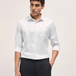 The Bear House White Tailored fit Textured Shirt-image-6
