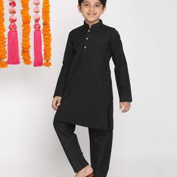 Vastramay Full Sleeves Solid Kurta And Pyjama - Black-image-68
