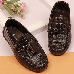 Cute Walk by Babyhug Slip On Solid Loafers - Brown-picture-2