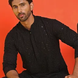 Jompers Men Geometric Embroidered Chikankari Kurta-image-99