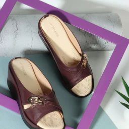 Trase Women's Burgundy Casual Wedges-picture-33