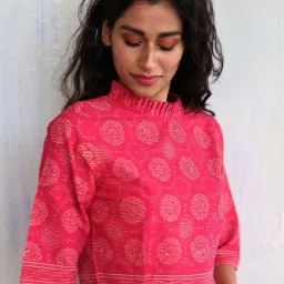 Chidiyaa Pink Block Printed Crop Top Blouse image 2