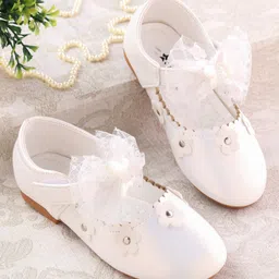 Cute Walk by Babyhug Velcro Closure Ballerina with Butterfly & Floral Applique - White-picture-43