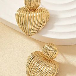 OOMPH Gold Tone Chunky Retro Heart Shape Fashion Small Drop Earrings-17