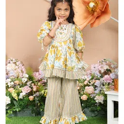 LIL PITAARA Pure Cotton Woven Three Fourth Puffed Sleeves Floral Printed & Gota Lace Embellished Kurti & Palazzo Set - Yellow-picture-5