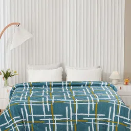 Aura Mustard & White Geometric Printed 300 GSM Microfiber AC Room Double Bed Comforter-image-79