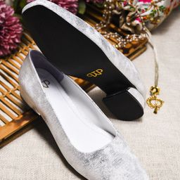 THE WHITE POLE Canvas Block Heel Pumps-41
