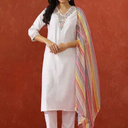 QSH Women Ethnic Motifs Embroidered Kurta with Trousers & Dupatta-20