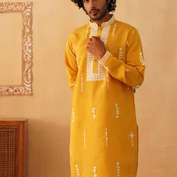 Jompers Mandarin Collar Geometric Embroidered Chikankari Straight Kurta-image-70