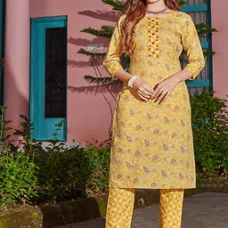 ASCIIBLUES Women Floral Printed Regular Kurta with Trousers-picture-26