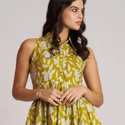 The Cloth Crow Floral Print Cotton Top-picture-2